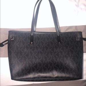 Michael Kors Everyday Bag